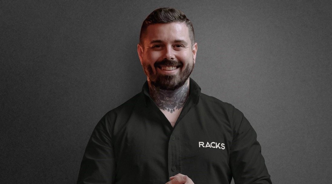 Carlos Adams creador de Racks Academy